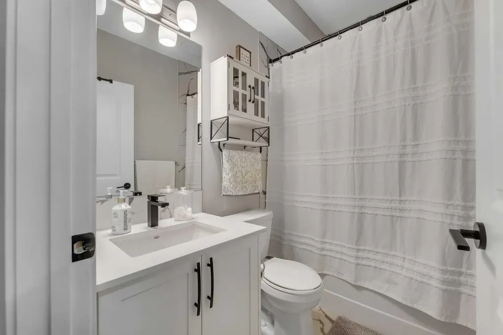 341 Walcrest View SE Calgary AB T2X 4V9