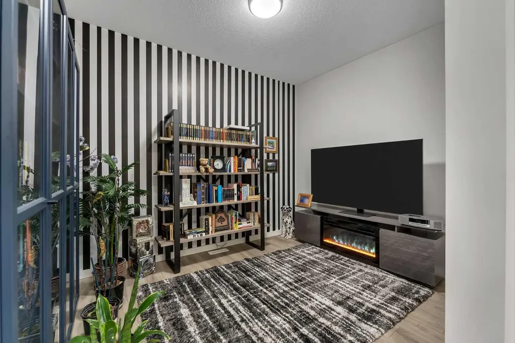 341 Walcrest View SE Calgary AB T2X 4V9
