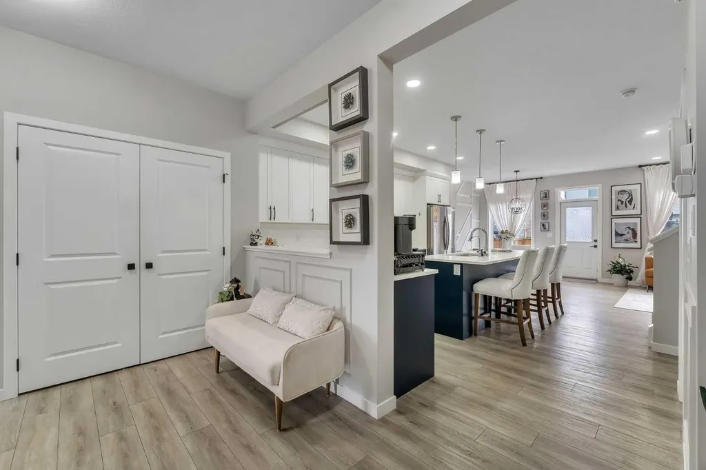 341 Walcrest View SE Calgary AB T2X 4V9