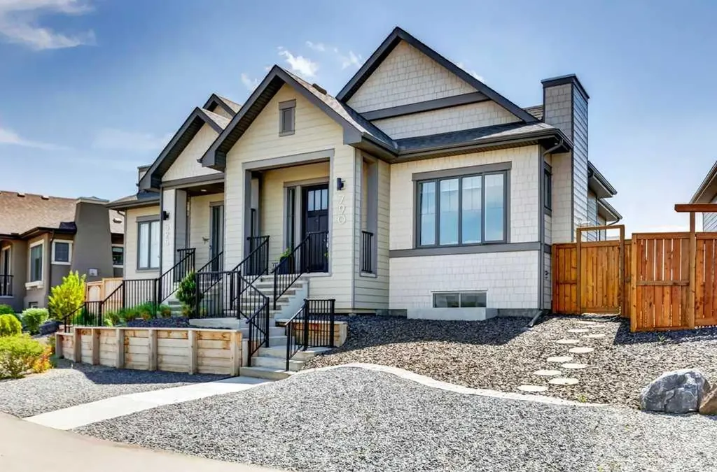 790 Mahogany Road SE Calgary AB T3M 2Z5