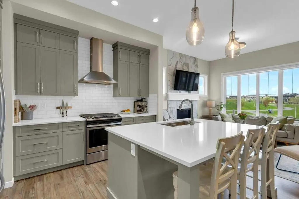 790 Mahogany Road SE Calgary AB T3M 2Z5