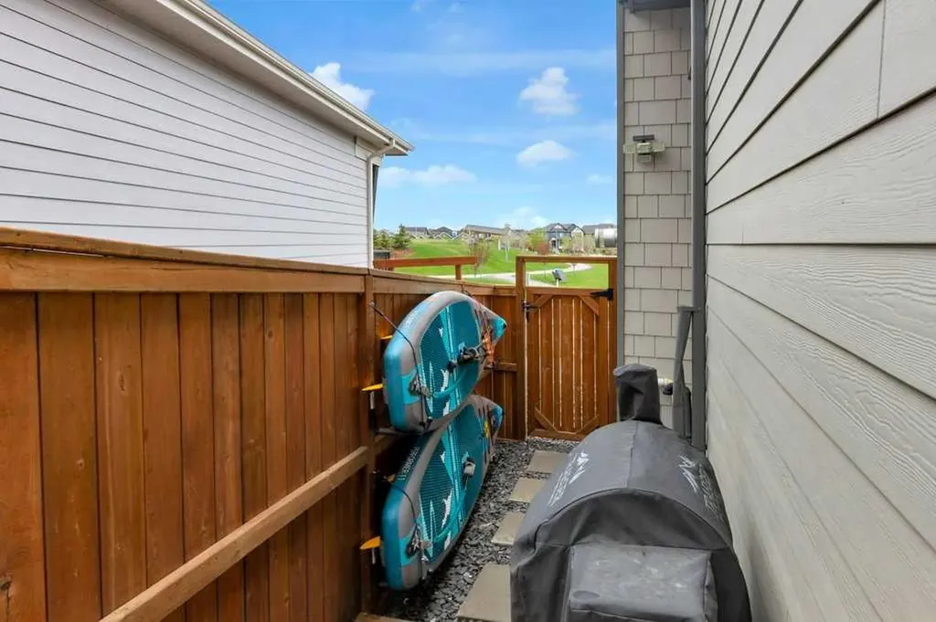 790 Mahogany Road SE Calgary AB T3M 2Z5