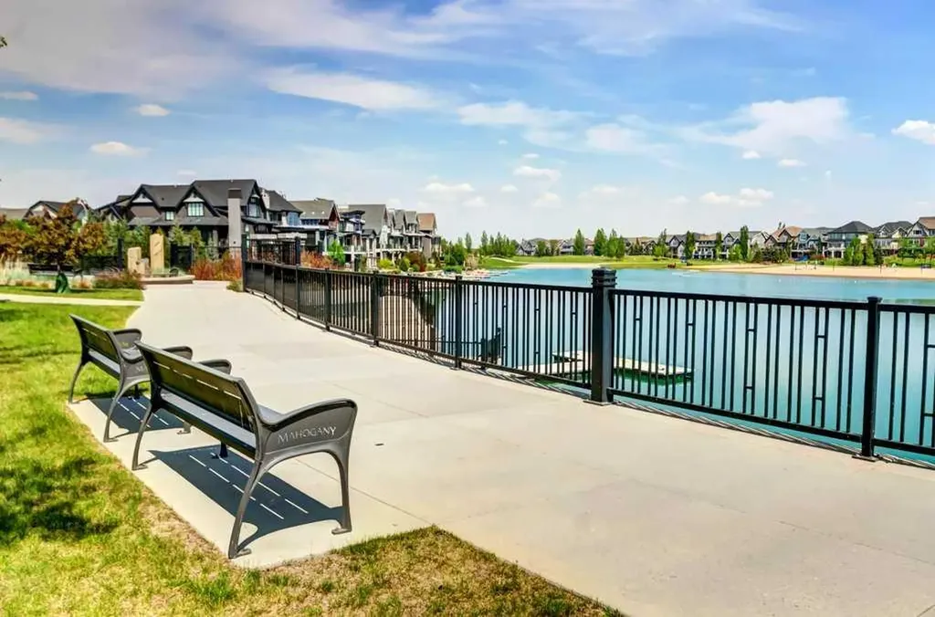 790 Mahogany Road SE Calgary AB T3M 2Z5