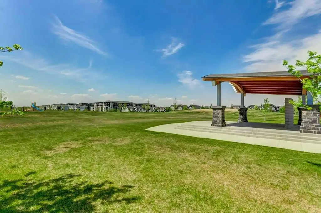 790 Mahogany Road SE Calgary AB T3M 2Z5