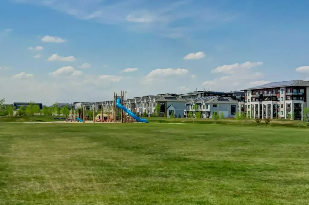 790 Mahogany Road SE Calgary AB T3M 2Z5