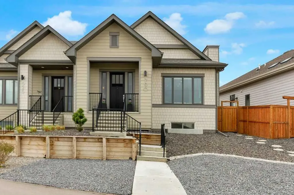 790 Mahogany Road SE Calgary AB T3M 2Z5