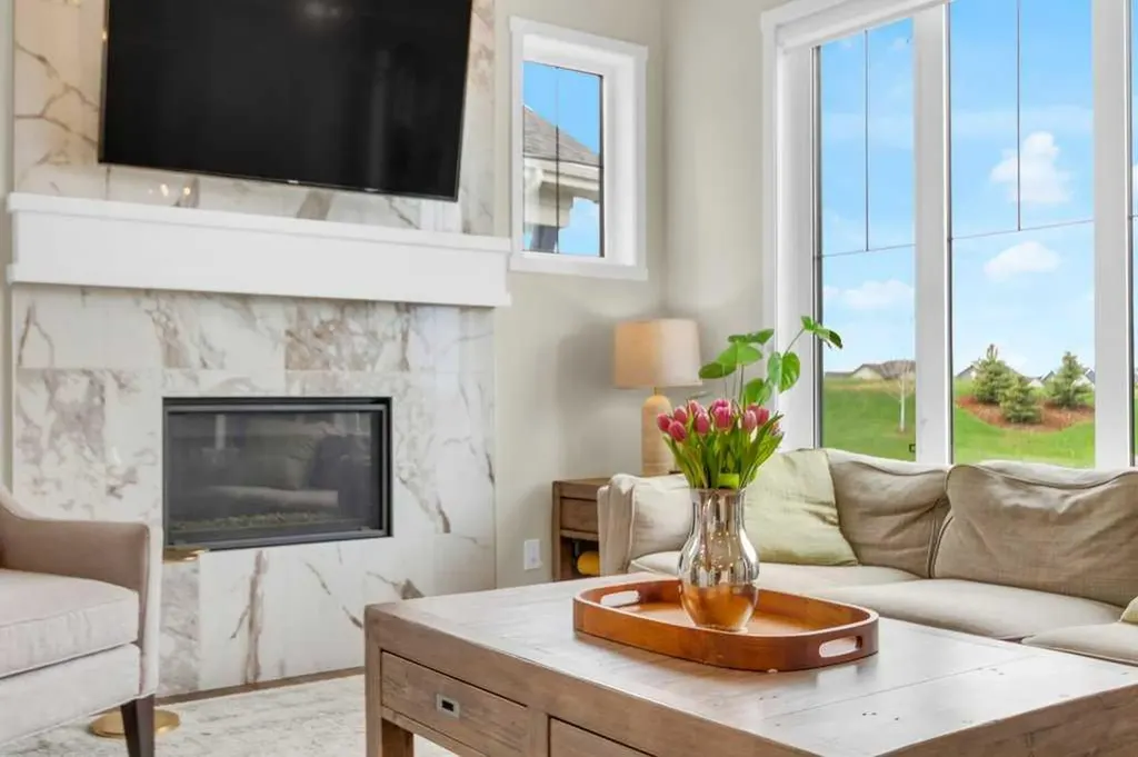790 Mahogany Road SE Calgary AB T3M 2Z5