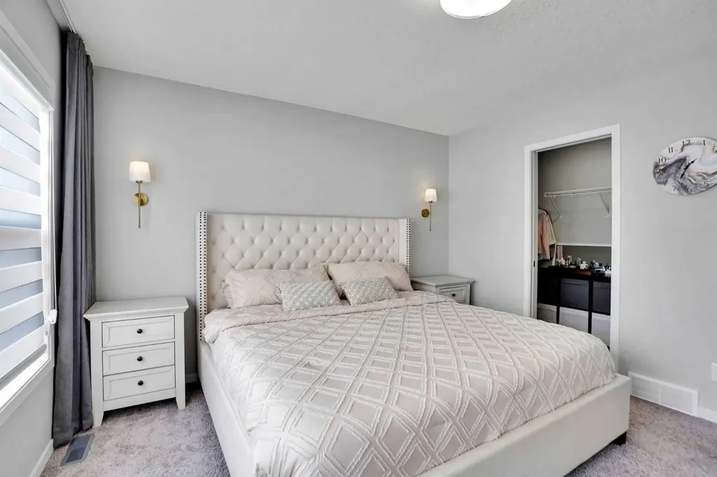 28 Carringsby Avenue NW Calgary AB T3P 1R9