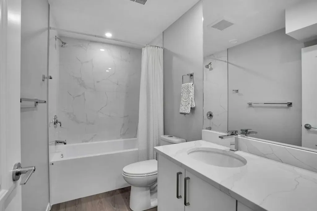 28 Carringsby Avenue NW Calgary AB T3P 1R9