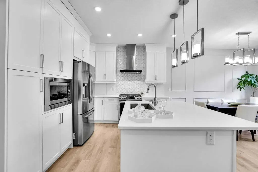 28 Carringsby Avenue NW Calgary AB T3P 1R9
