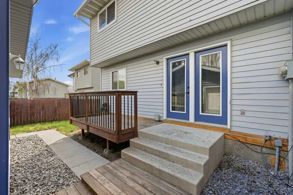 248 Summerwood Place SE Airdrie AB T4B 1W3