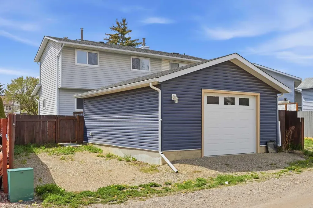 248 Summerwood Place SE Airdrie AB T4B 1W3
