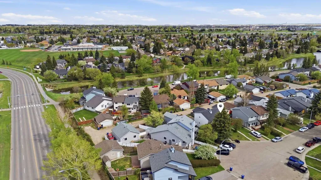 248 Summerwood Place SE Airdrie AB T4B 1W3