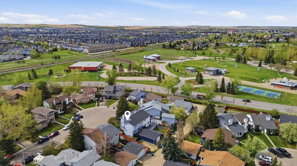 248 Summerwood Place SE Airdrie AB T4B 1W3