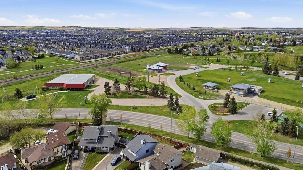 248 Summerwood Place SE Airdrie AB T4B 1W3