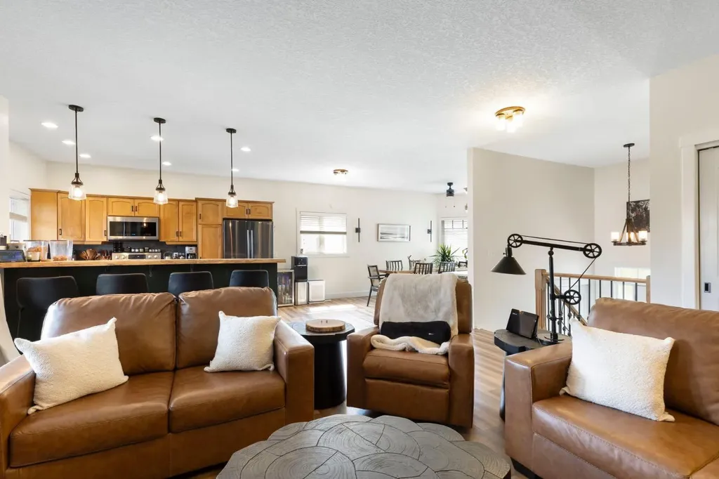 128 Hillcrest Cape Strathmore AB T1P 0A4