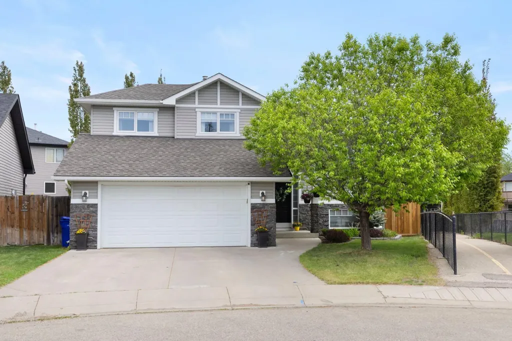 128 Hillcrest Cape Strathmore AB T1P 0A4