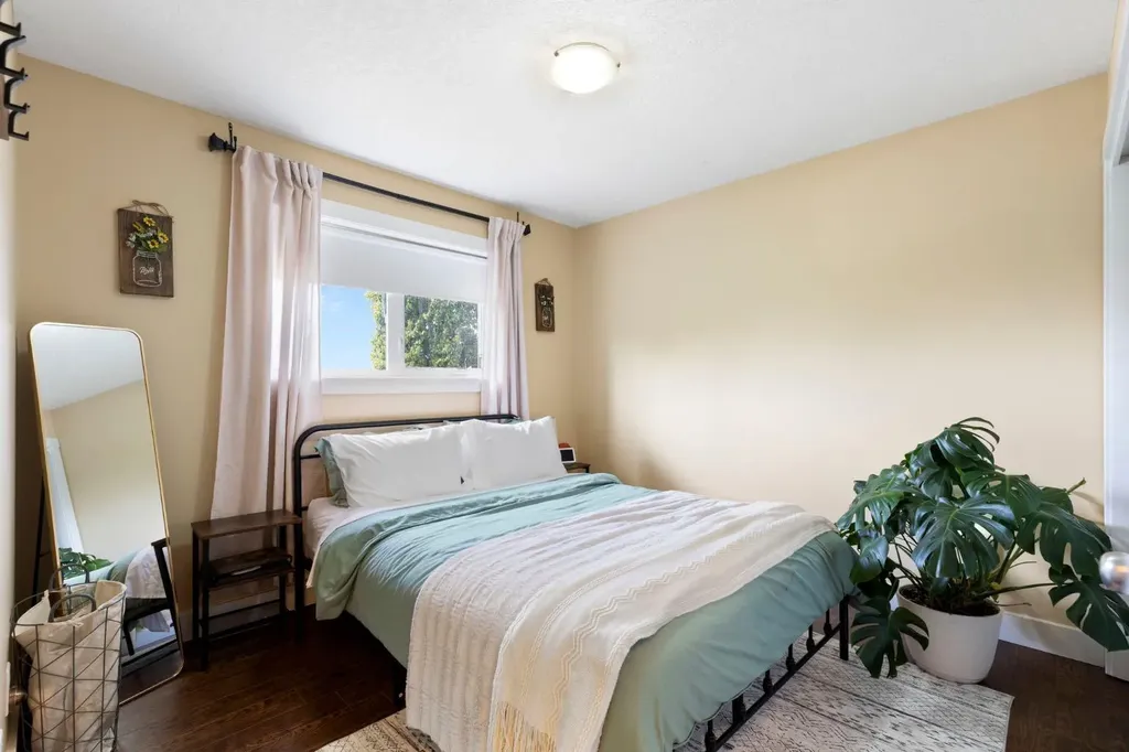 128 Hillcrest Cape Strathmore AB T1P 0A4