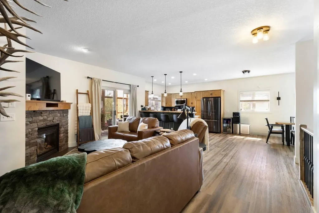 128 Hillcrest Cape Strathmore AB T1P 0A4