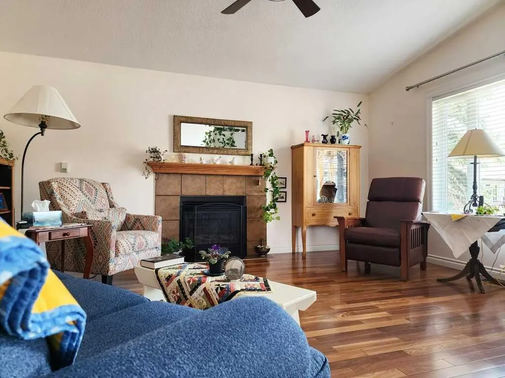 16 Mountview Place Granum AB T0L 1A0