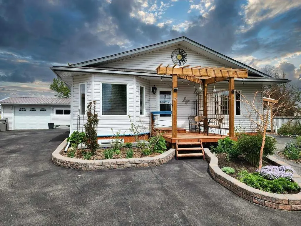 16 Mountview Place Granum AB T0L 1A0