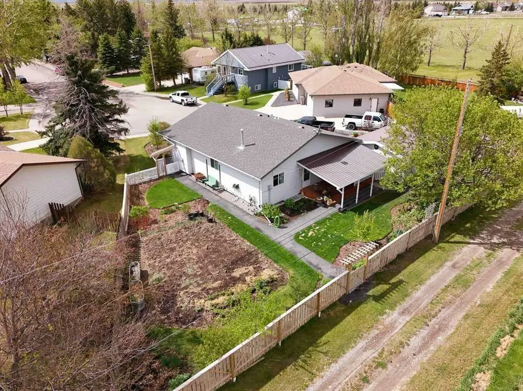 16 Mountview Place Granum AB T0L 1A0