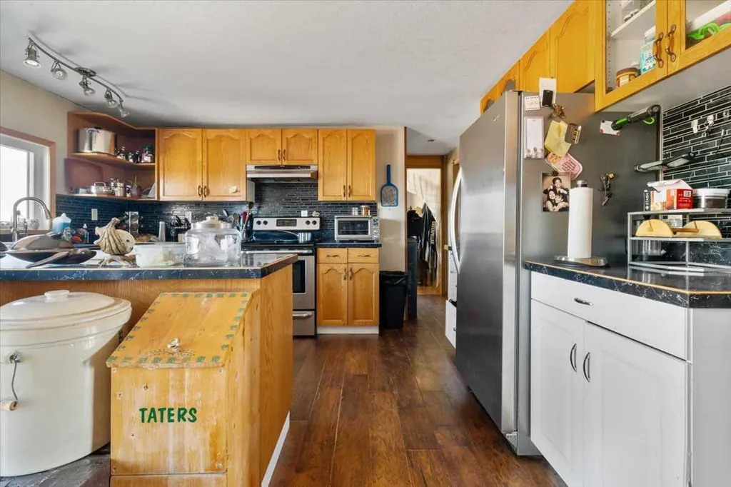712016 Range Road 72a Dimsdale AB T8W 5H5