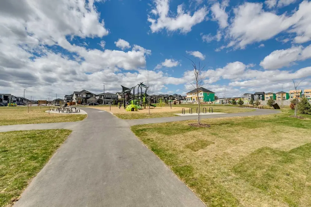 201 Vantage Drive Cochrane AB T4C 3G4