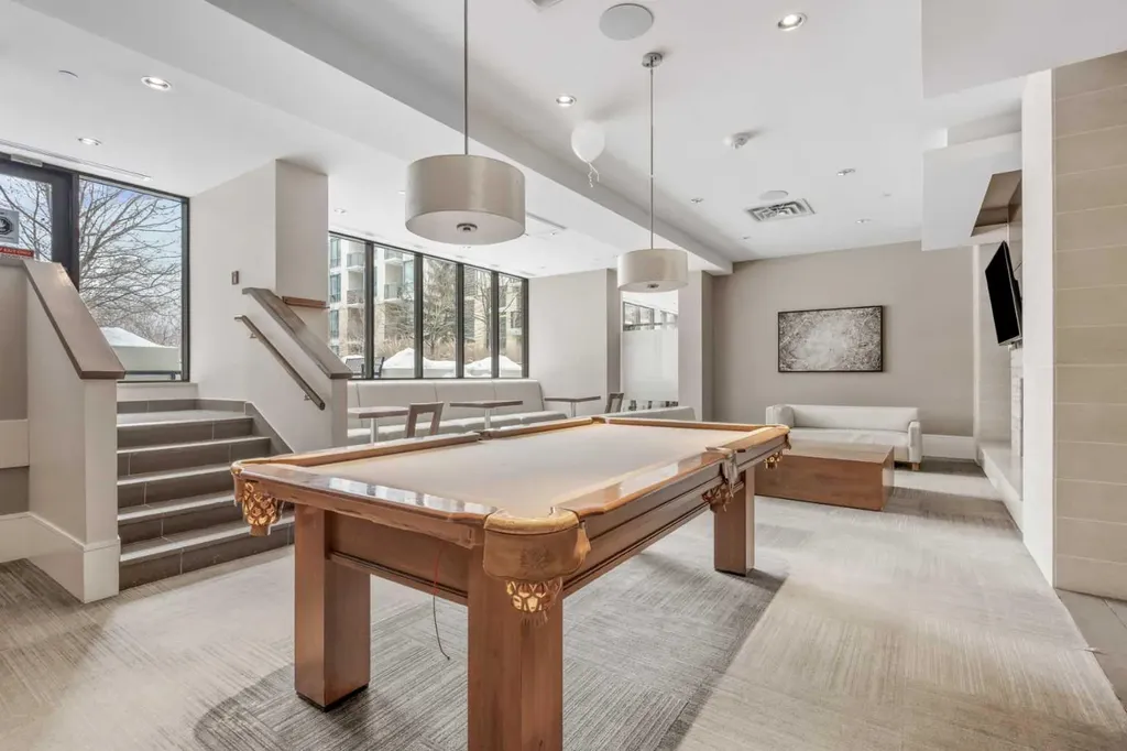 222 Riverfront Avenue SW Calgary AB T2P 0W3