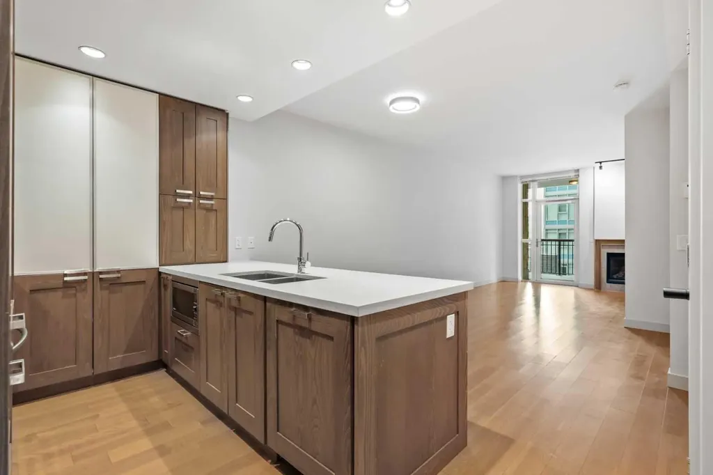 222 Riverfront Avenue SW Calgary AB T2P 0W3