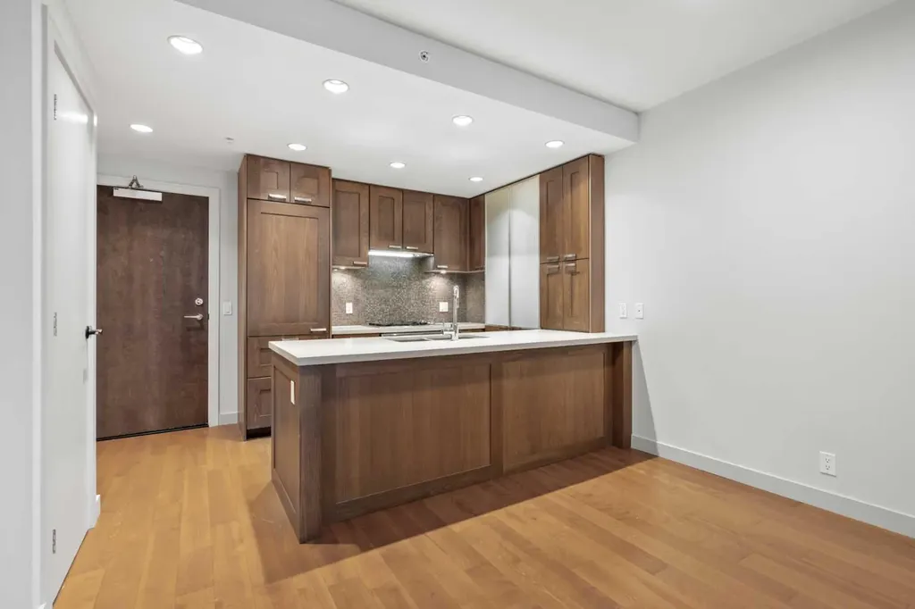 222 Riverfront Avenue SW Calgary AB T2P 0W3