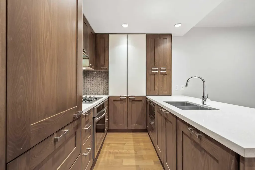 222 Riverfront Avenue SW Calgary AB T2P 0W3