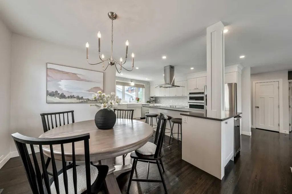 6007 34 Street SW Calgary AB T3E 5L7