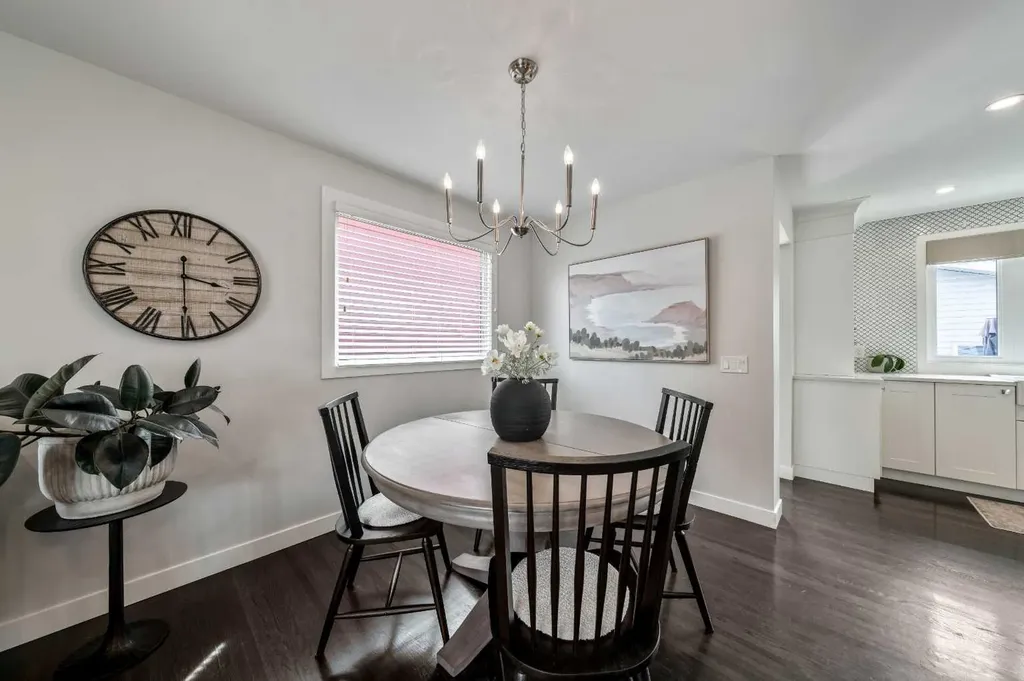 6007 34 Street SW Calgary AB T3E 5L7