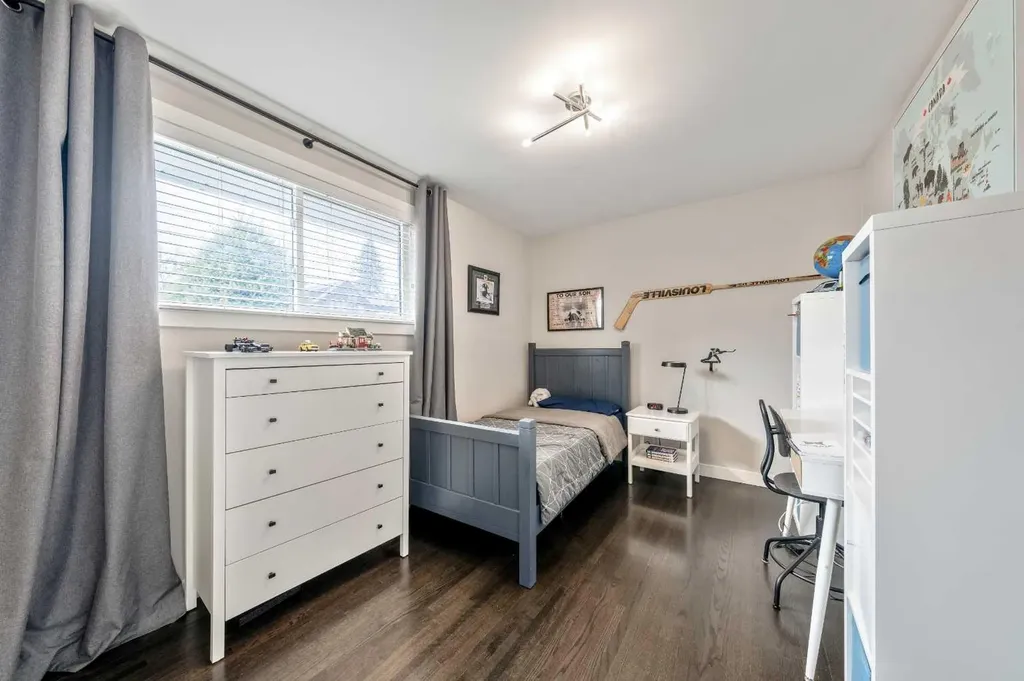 6007 34 Street SW Calgary AB T3E 5L7