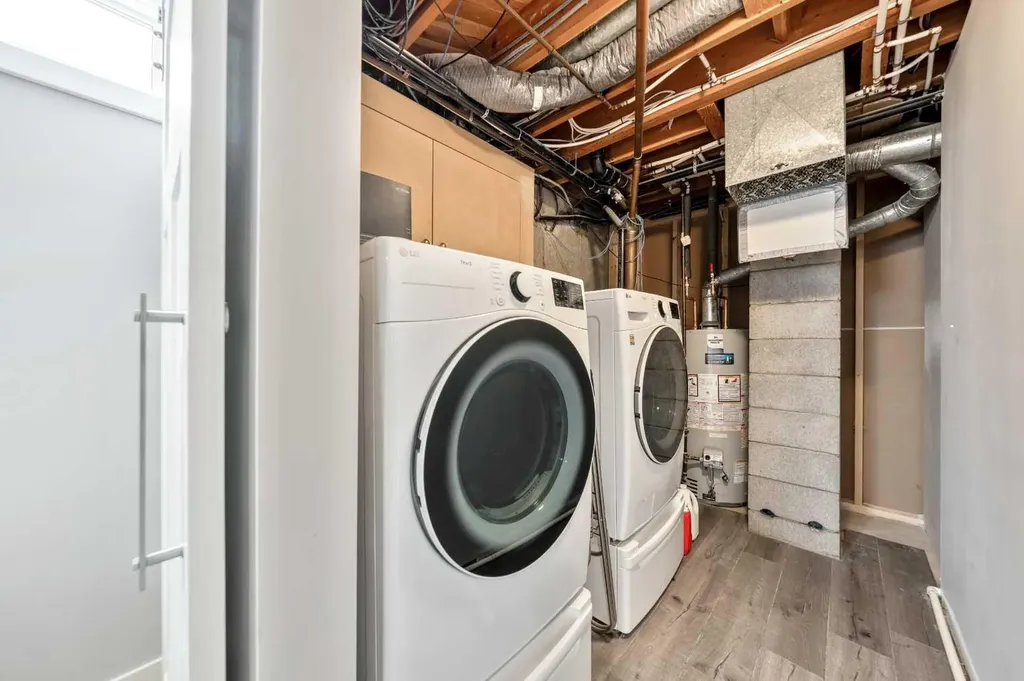 6007 34 Street SW Calgary AB T3E 5L7