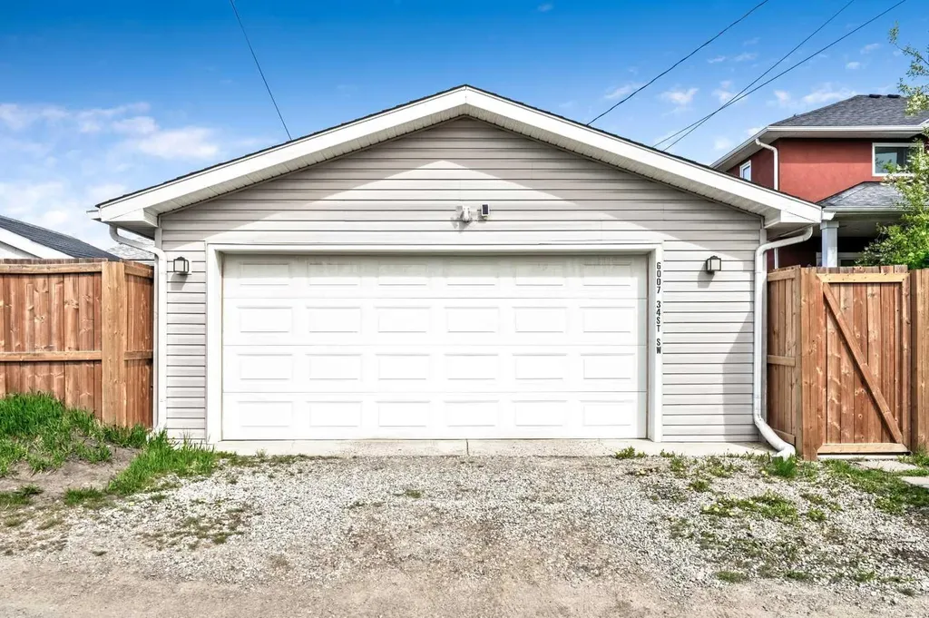 6007 34 Street SW Calgary AB T3E 5L7
