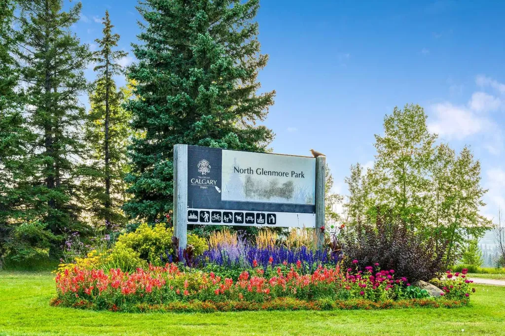 6007 34 Street SW Calgary AB T3E 5L7