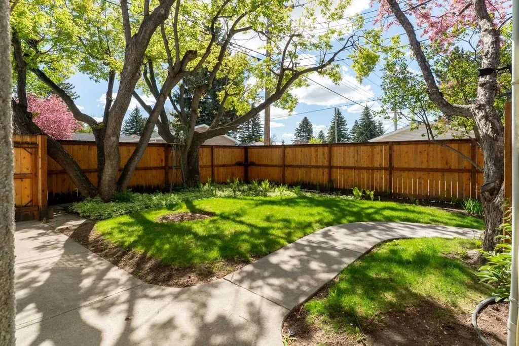 332 Wascana Crescent SE Calgary AB T2J 1H5