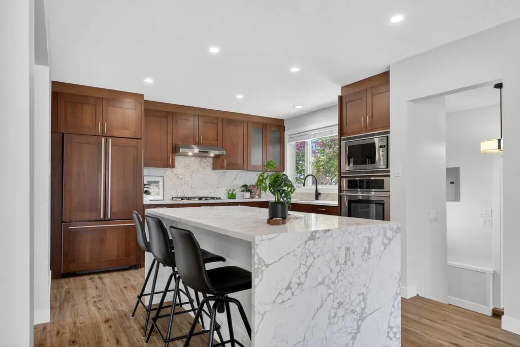 332 Wascana Crescent SE Calgary AB T2J 1H5