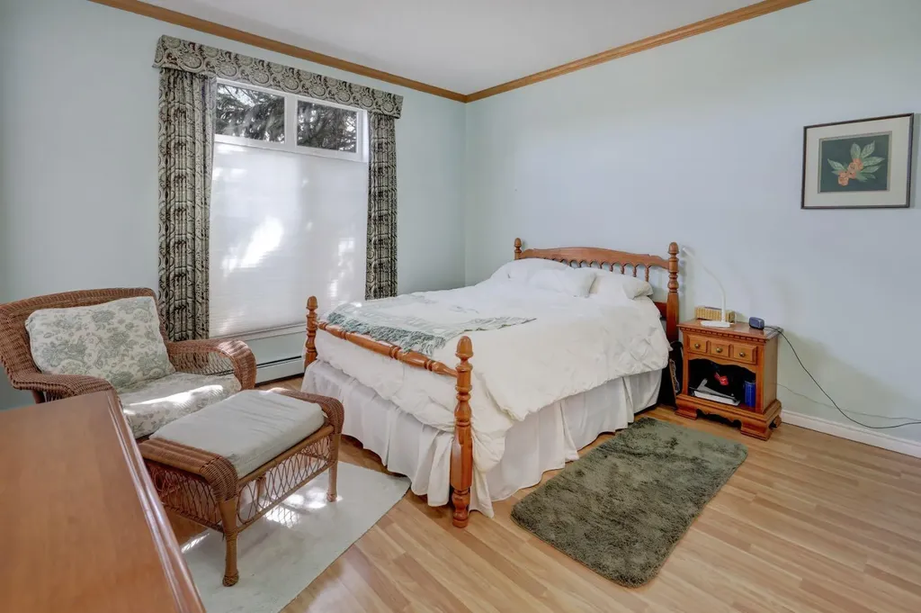 4835 Dalhousie Drive NW Calgary AB T3A 5R7