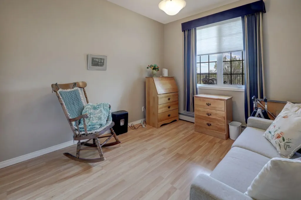 4835 Dalhousie Drive NW Calgary AB T3A 5R7