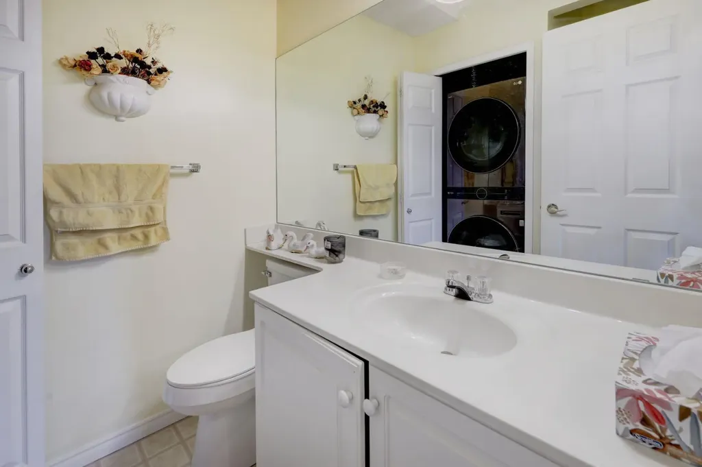 4835 Dalhousie Drive NW Calgary AB T3A 5R7
