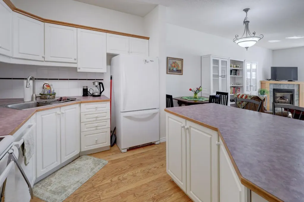 4835 Dalhousie Drive NW Calgary AB T3A 5R7