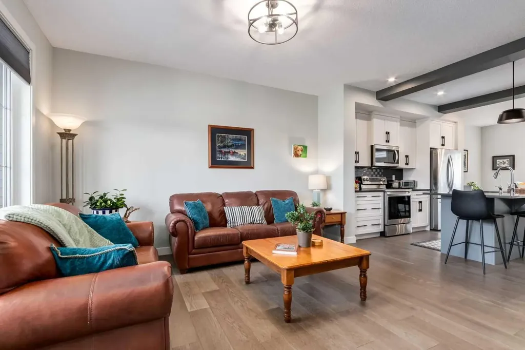 52 Mill Road Cochrane AB T4C 3G7