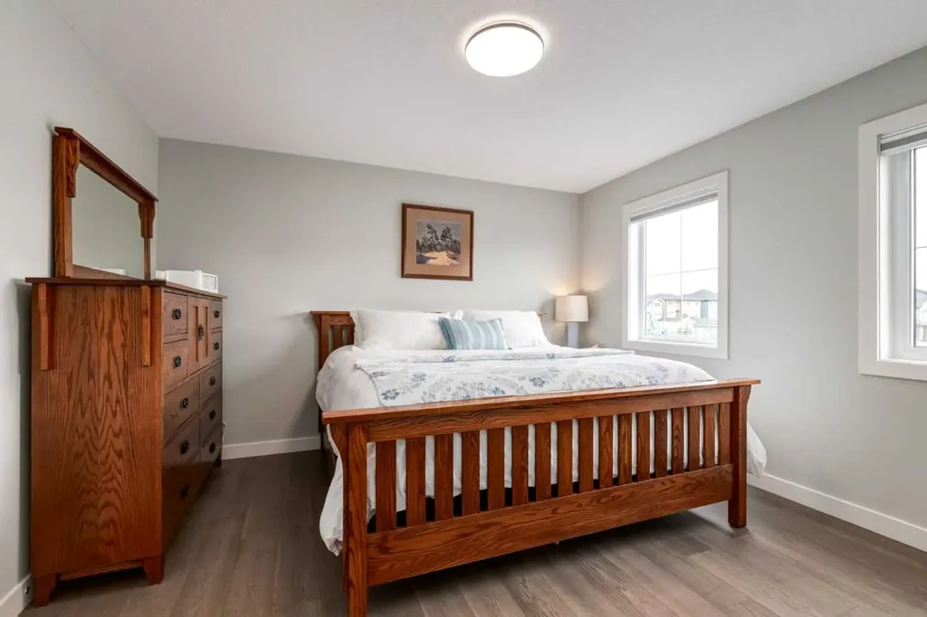 52 Mill Road Cochrane AB T4C 3G7