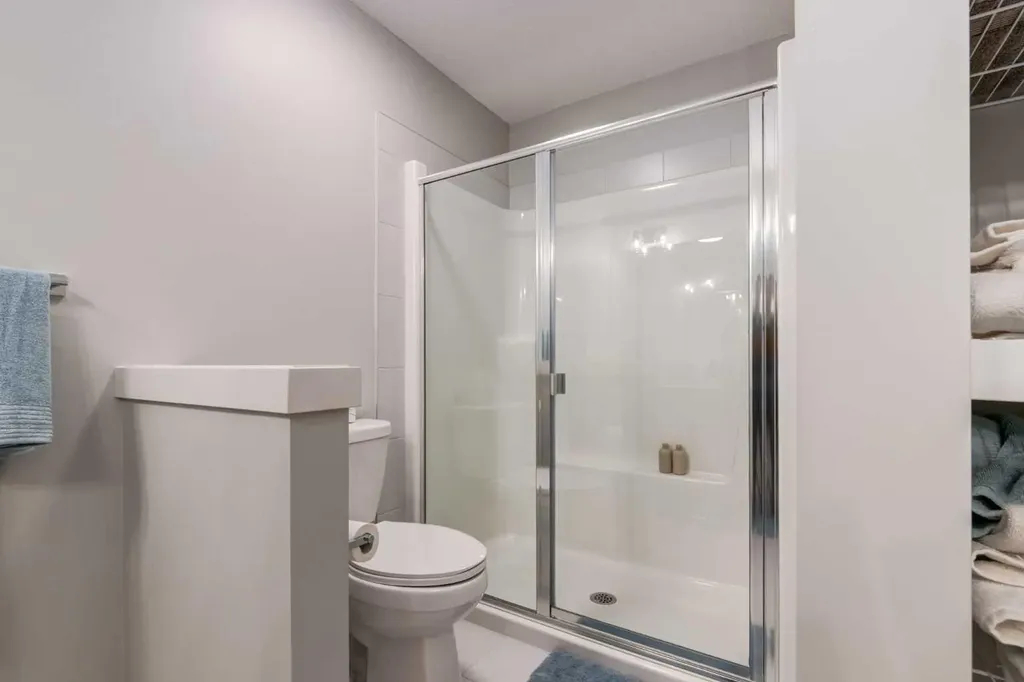 52 Mill Road Cochrane AB T4C 3G7