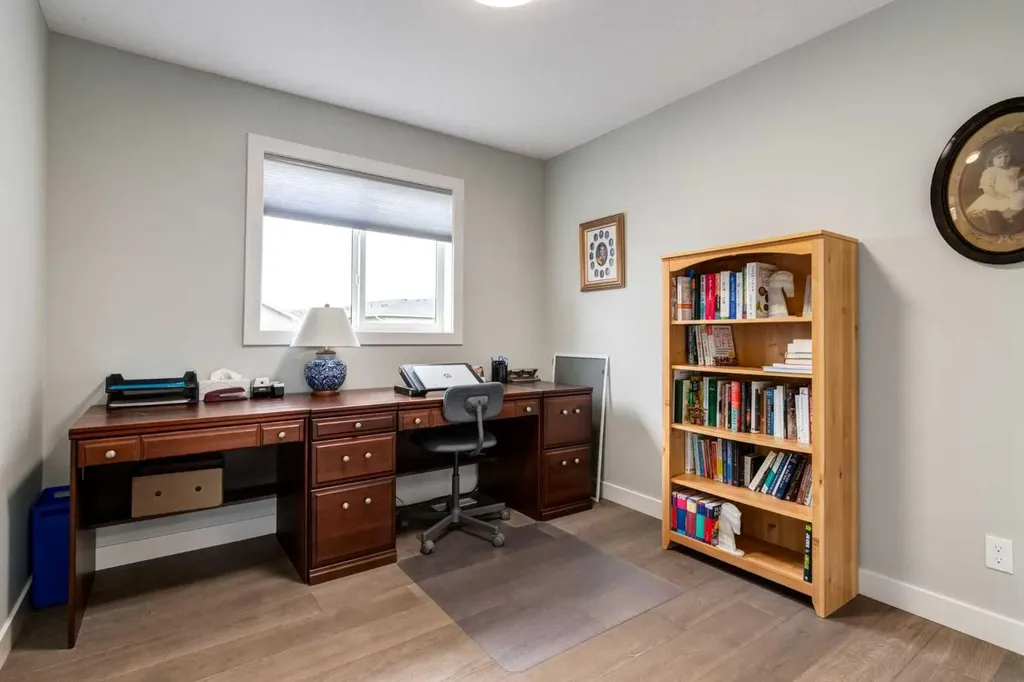 52 Mill Road Cochrane AB T4C 3G7