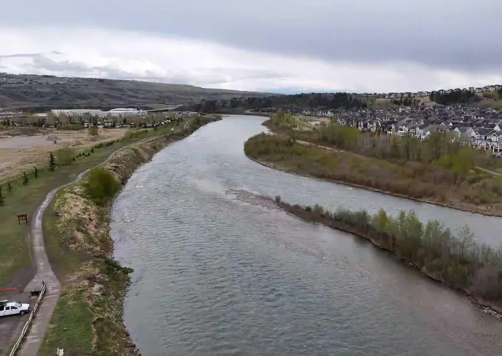 52 Mill Road Cochrane AB T4C 3G7