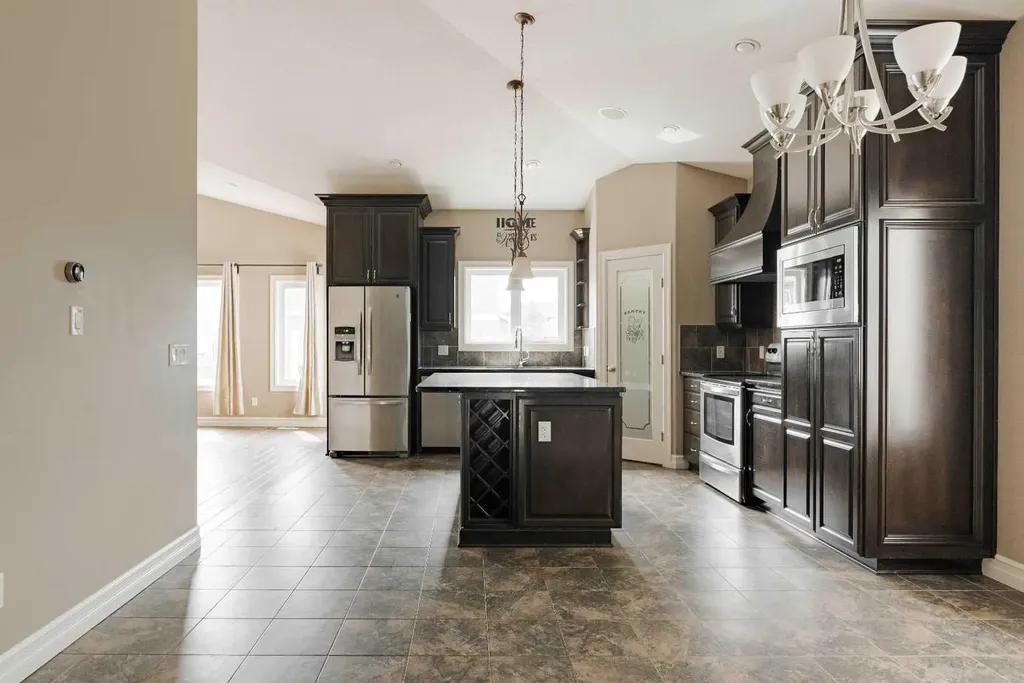 173 Huberman Way Fort Mcmurray AB T9K 0Z9